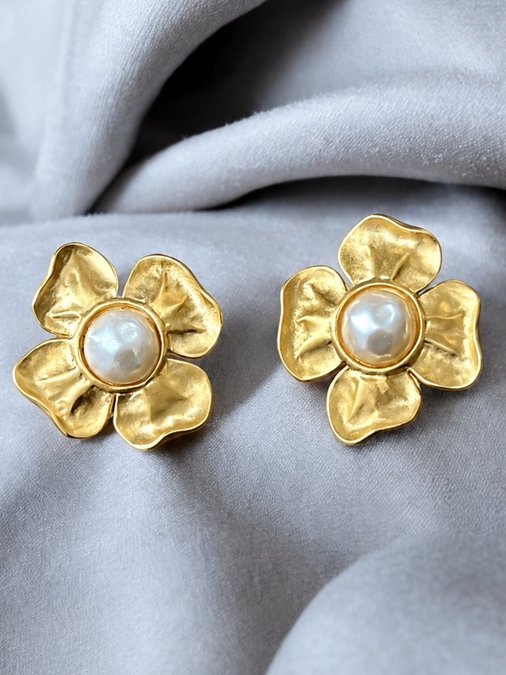 Vintage GIVENCHY Pearl Flower Earrings Gold Tone Bridal Clip On Statement 80s